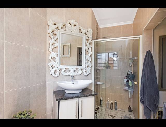 2 BEDROOM FREEHOLD FOR SALE IN RAND COLLIERIES